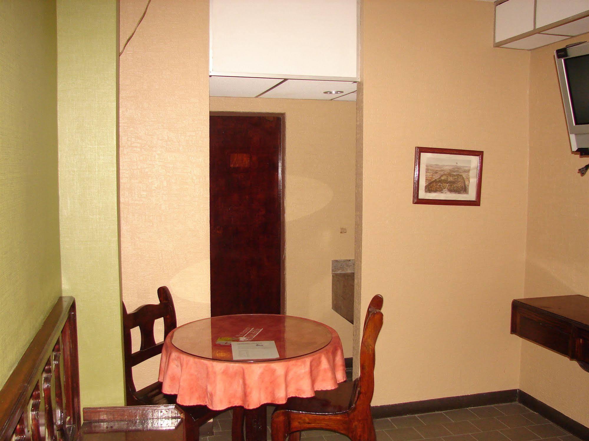 Hotel La Silla Монтеррей Экстерьер фото