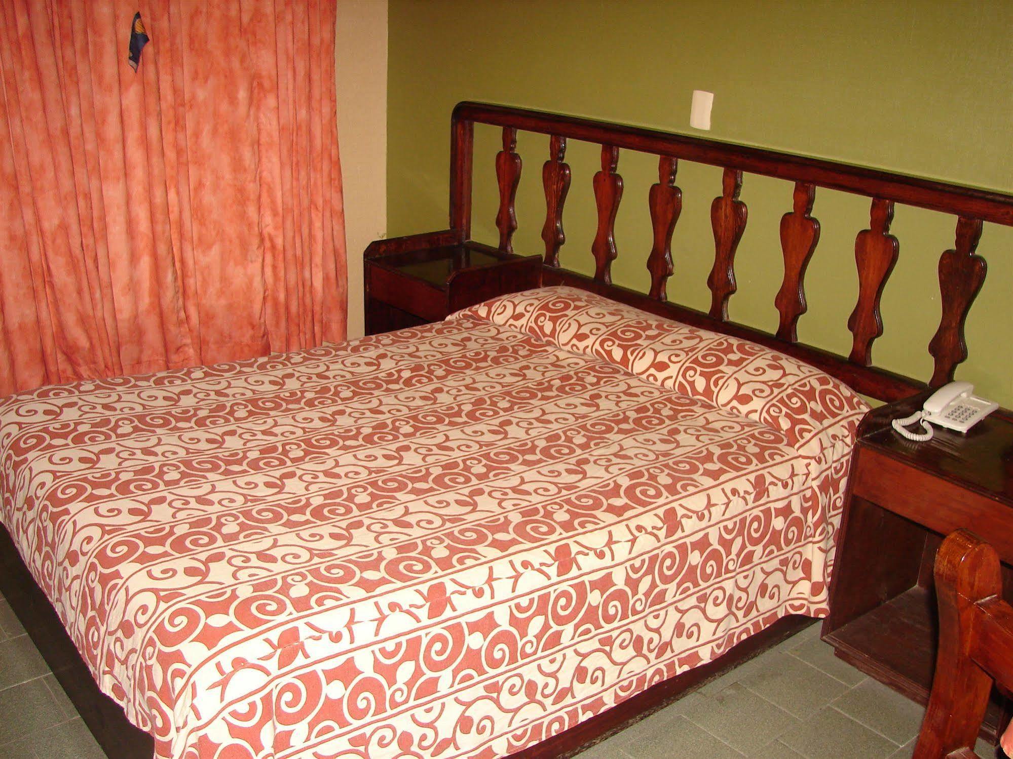 Hotel La Silla Монтеррей Экстерьер фото